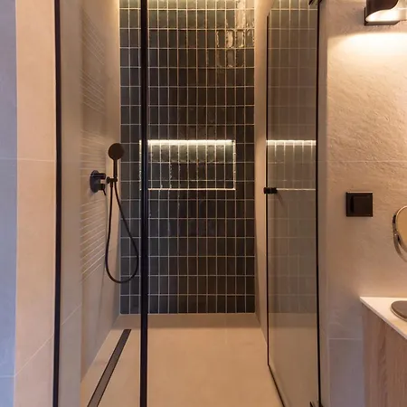 Mondeus Luxury δ1&δ2 * Thessalonique